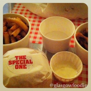 foooood Burger Meats Bun © Food and Drink Glasgow Blog