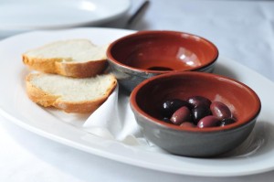 Locanda De Gusti - olives & bread