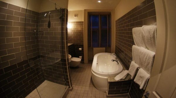 Jesmond Dene House hotel - bathroom