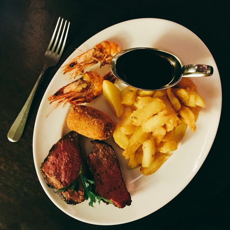 Hutchesons City Grill glasgow steak tails from the grill rusk and rusk