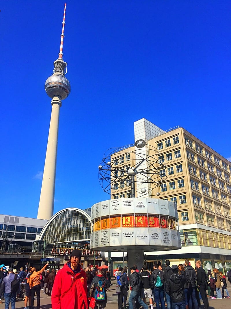 berlin alexanderplatz tv tower world clock