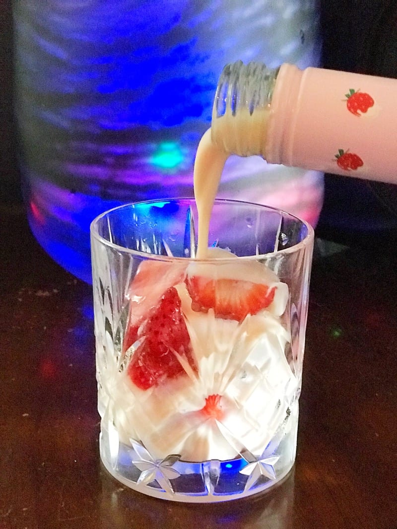 Baileys Strawberries and cream colada cocktail recipe 