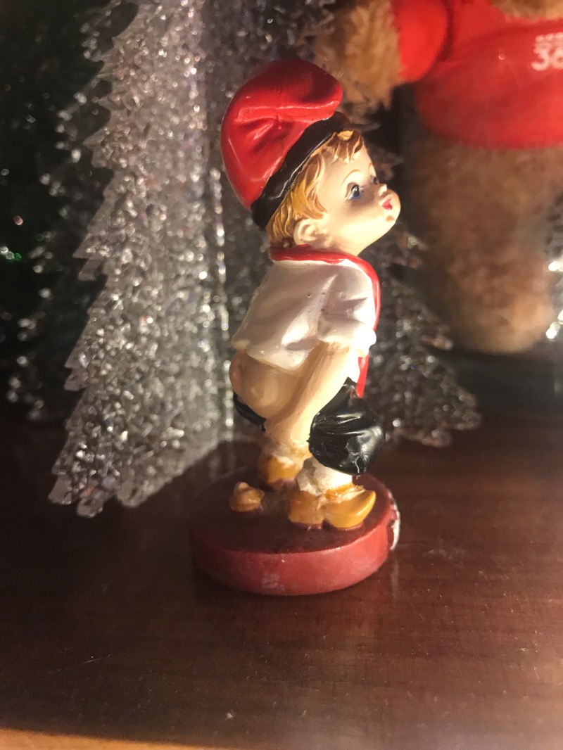 Caganer Catalan pooping man Christmas tradition