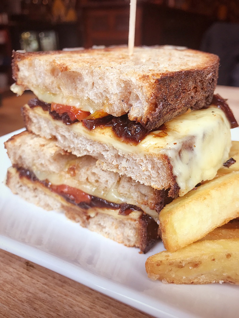 Villager bar food cocktails Edinburgh 