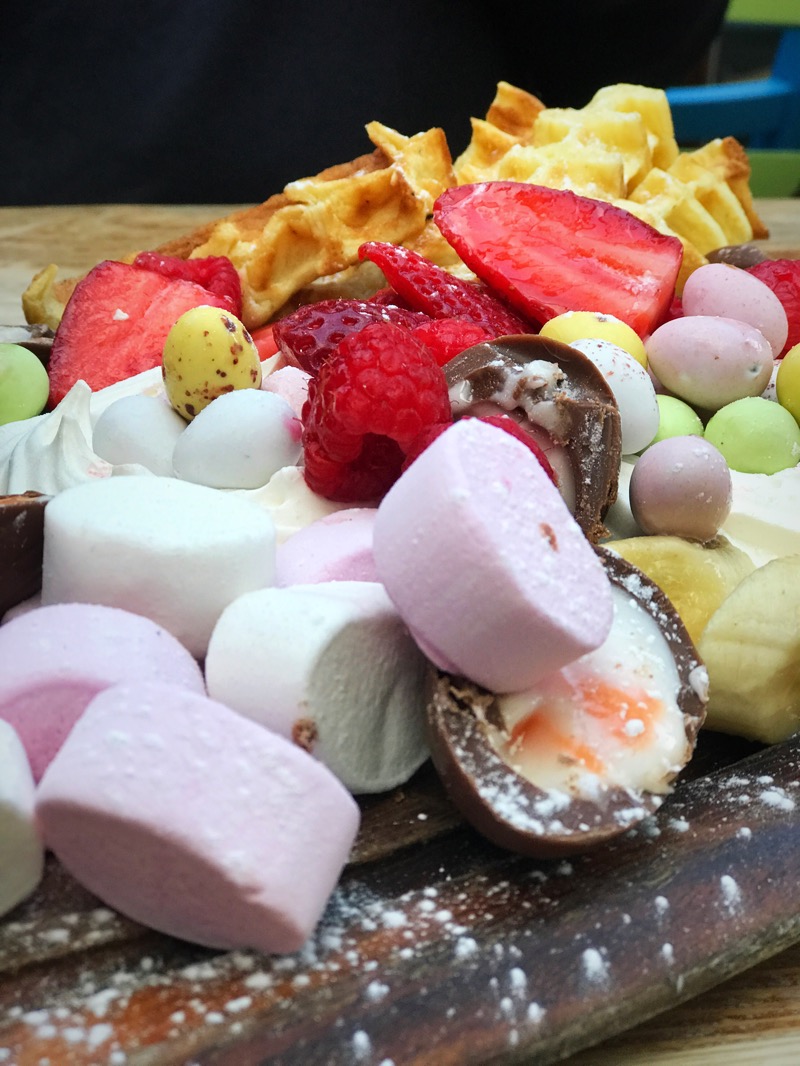 Creme Egg Fondue at Brel, Glasgow • Foodie Explorers