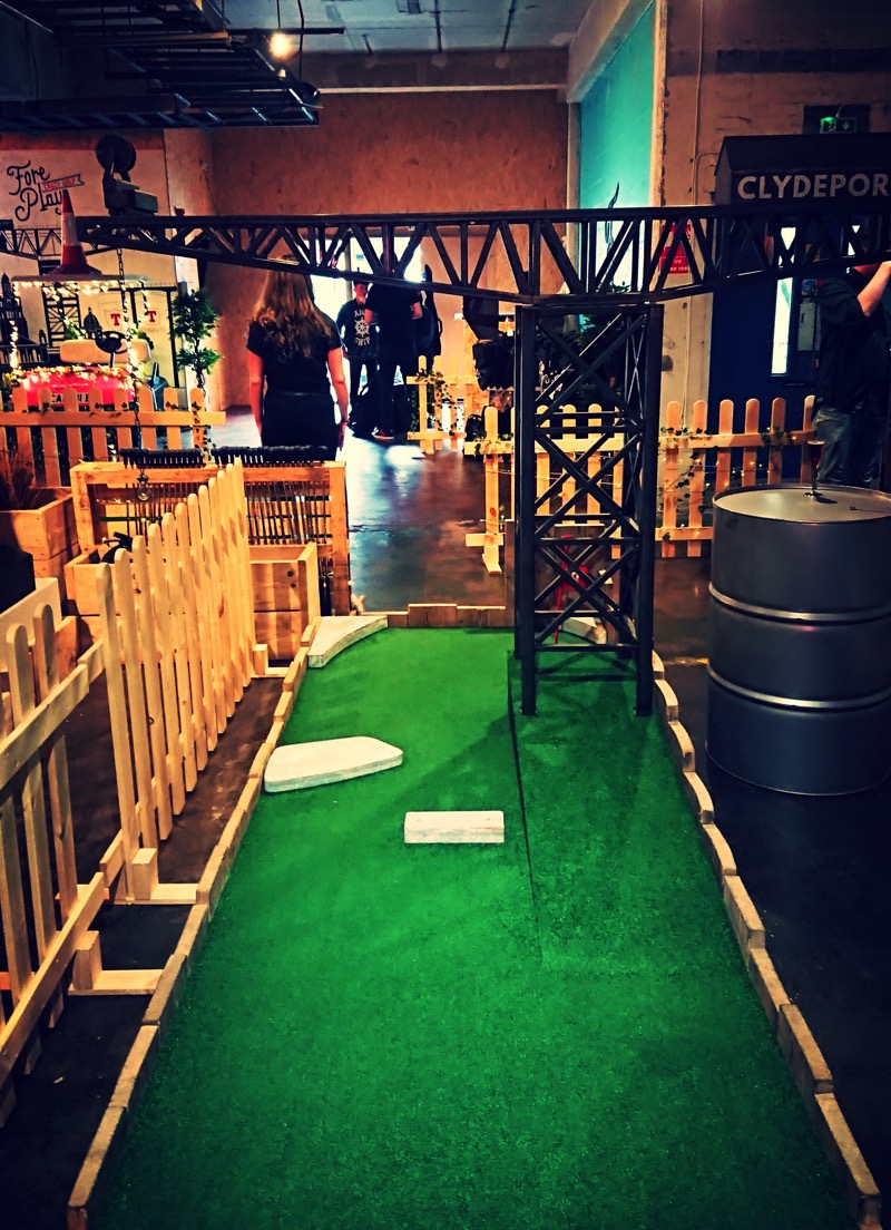 Fore play adult crazy golf glasgow