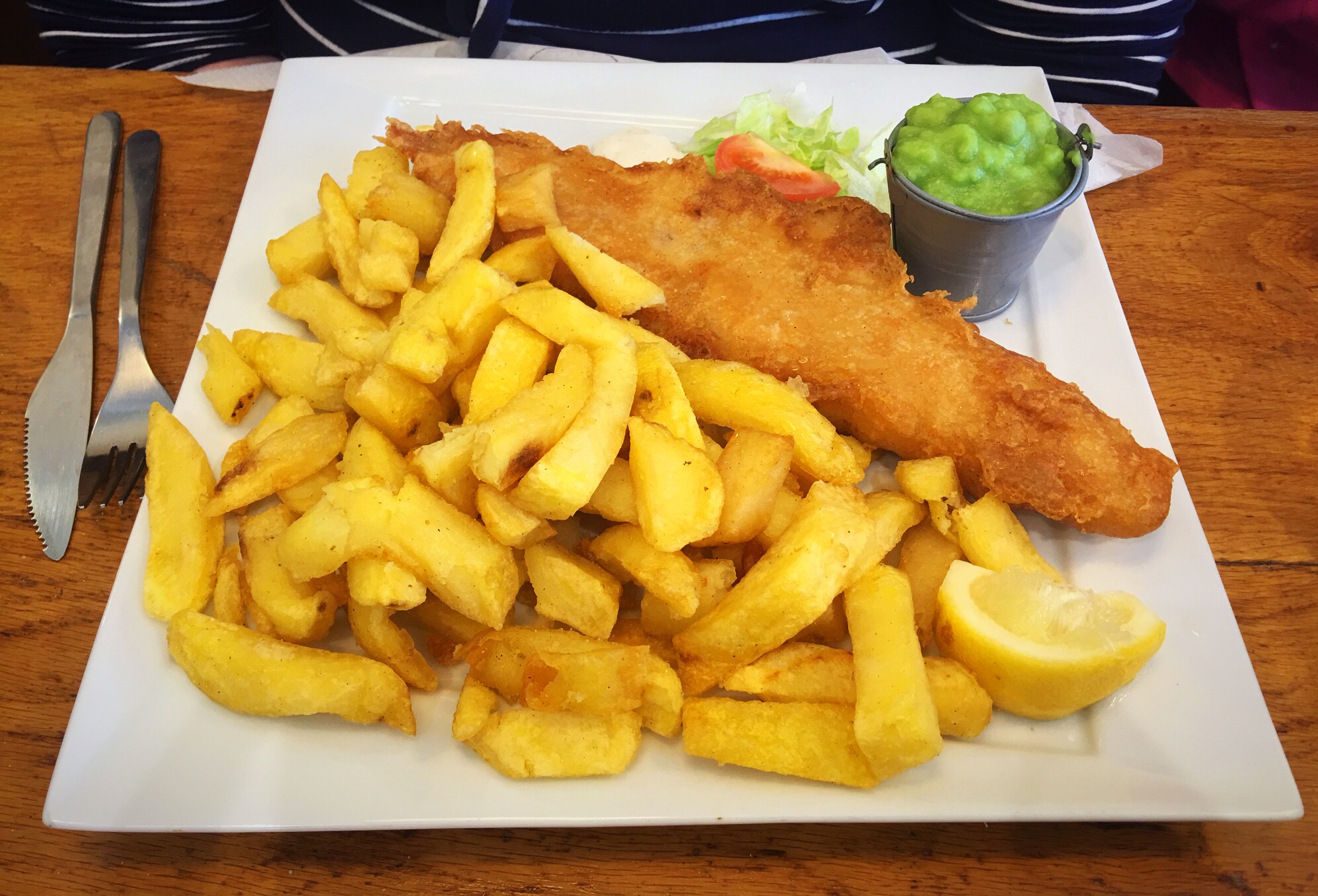 Quinn’s Fish cafe comber fish and chips 
