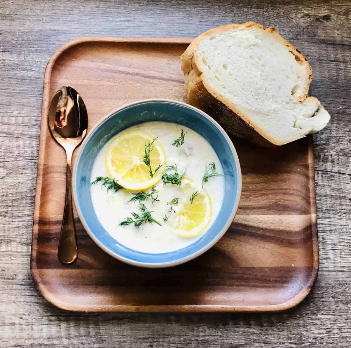Greek chicken and lemon soup 