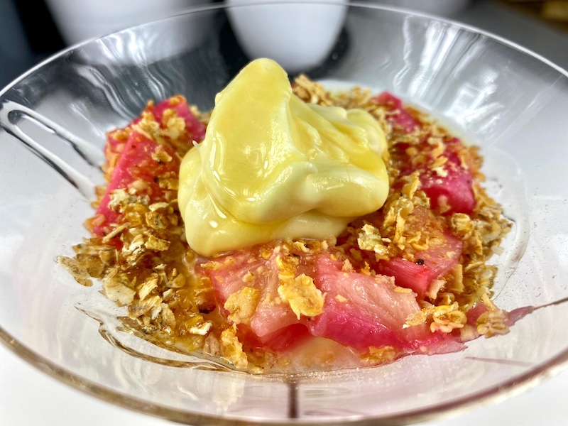 close up rhubarb cranachan