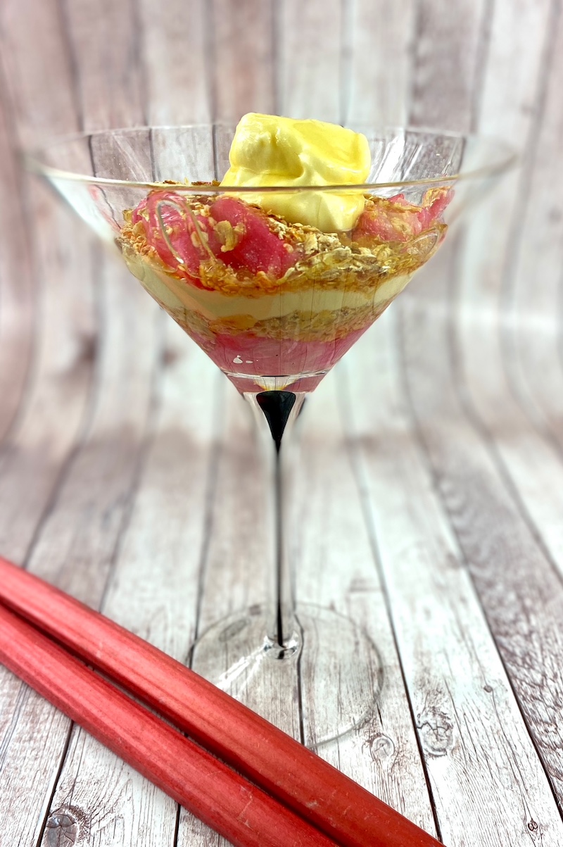 scottish rhubarb cranachan full