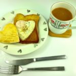 egg heart toast 1