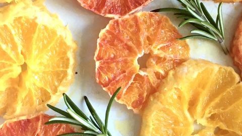 Maple syrup and rosemary caramelised oranges pin