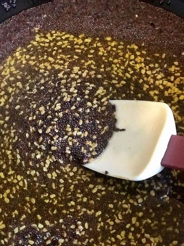 Mustard seeds for pickle 