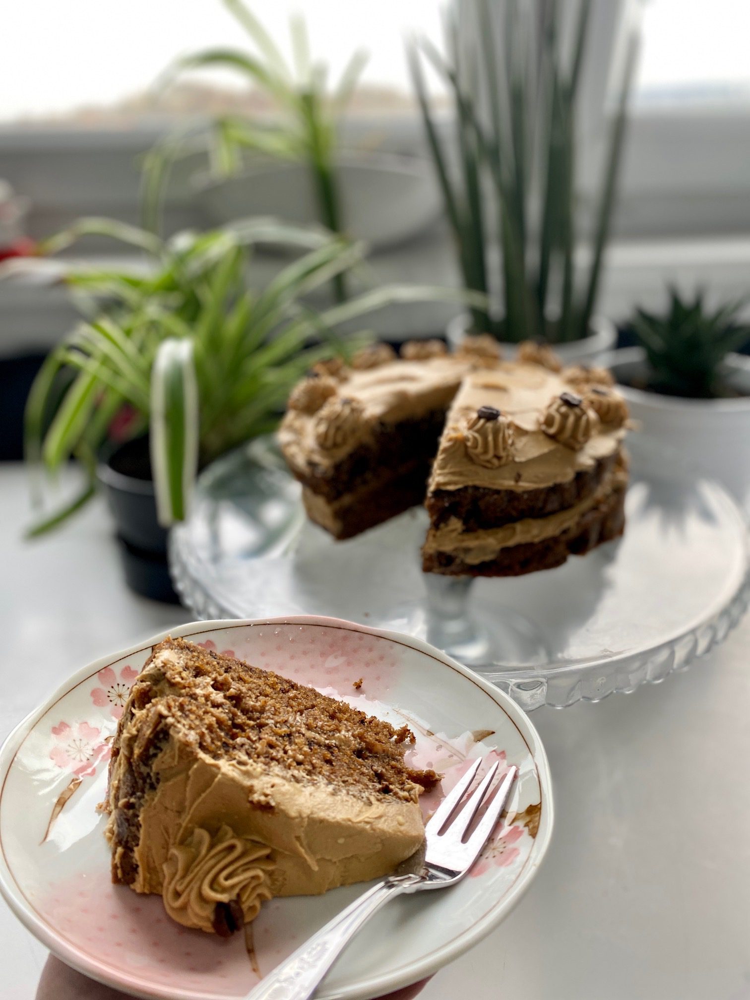 coffee cake and slice