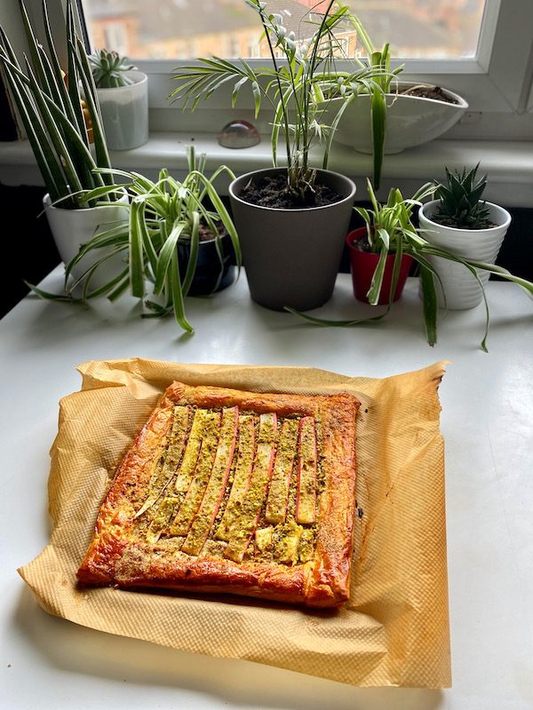 easiest rhubarb tart