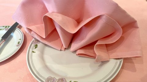 Oslo court pink napkins