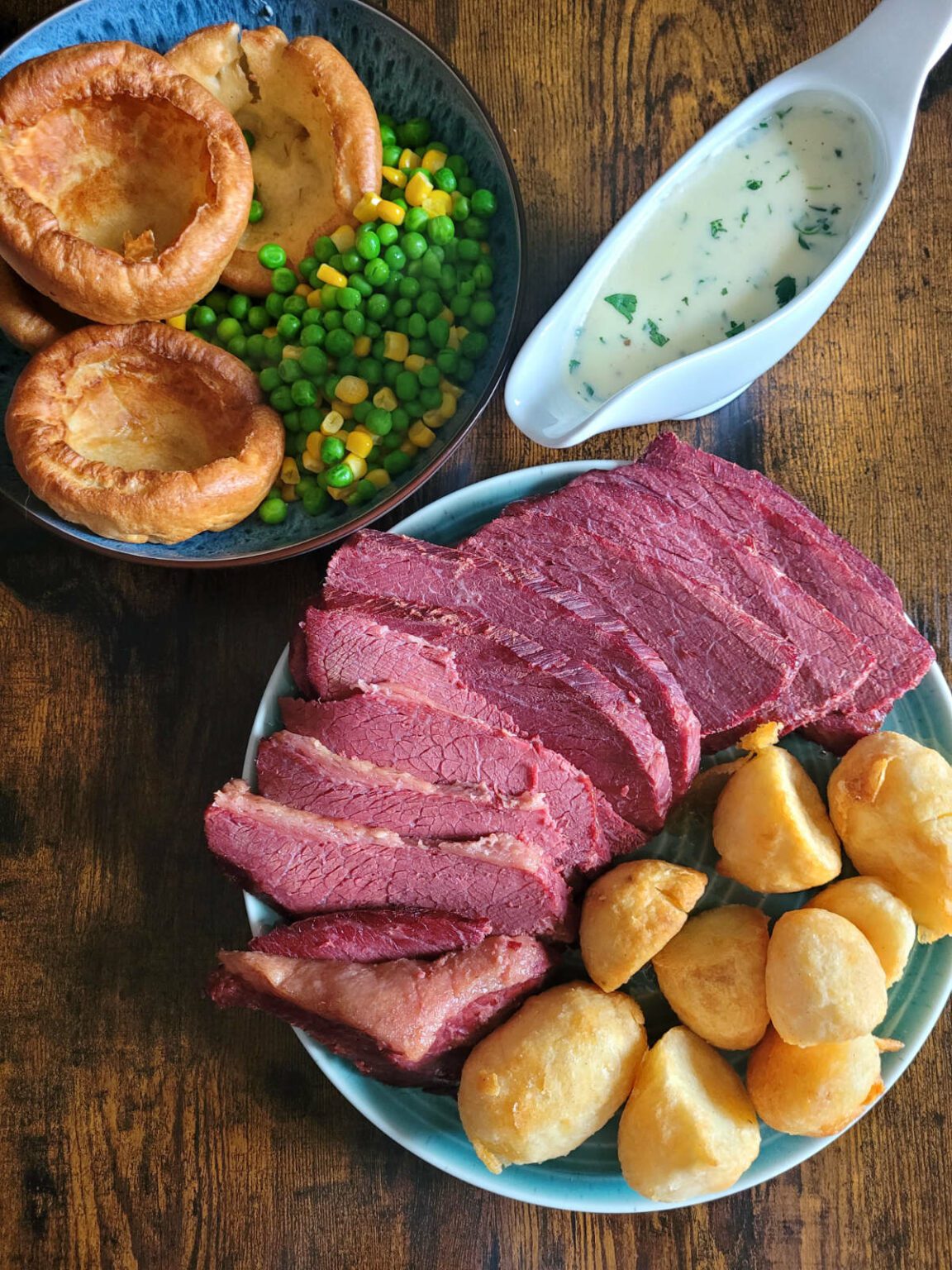 Homemade slow cooker corned beef recipe • Foodie Explorers