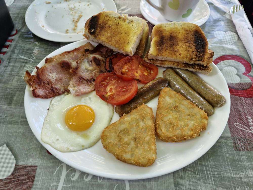 Pinner cafe London breakfast