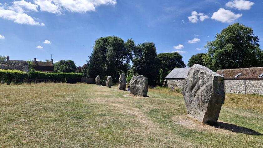 avebury travel guide