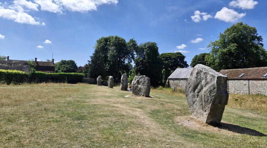 avebury travel guide