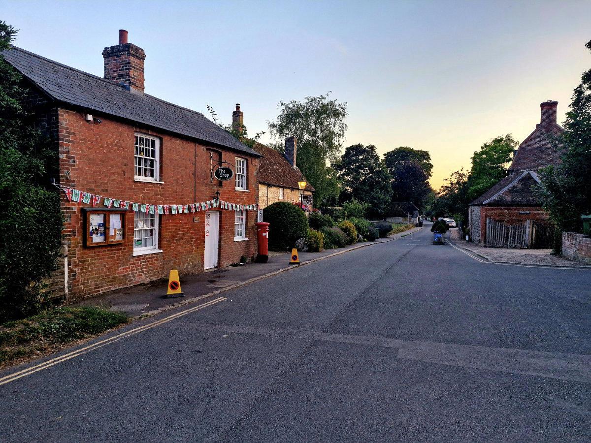 avebury travel guide