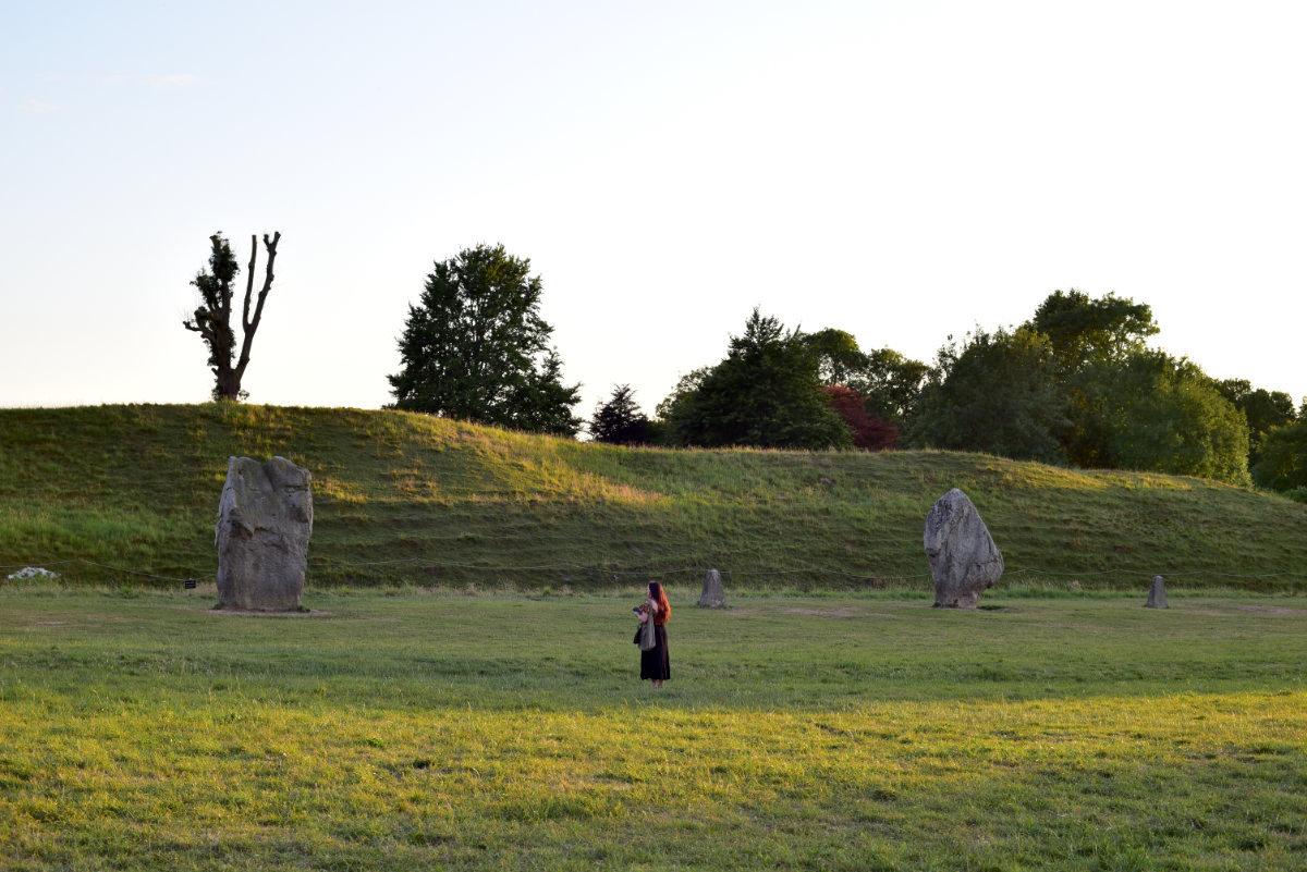 Travel Guide to Avebury