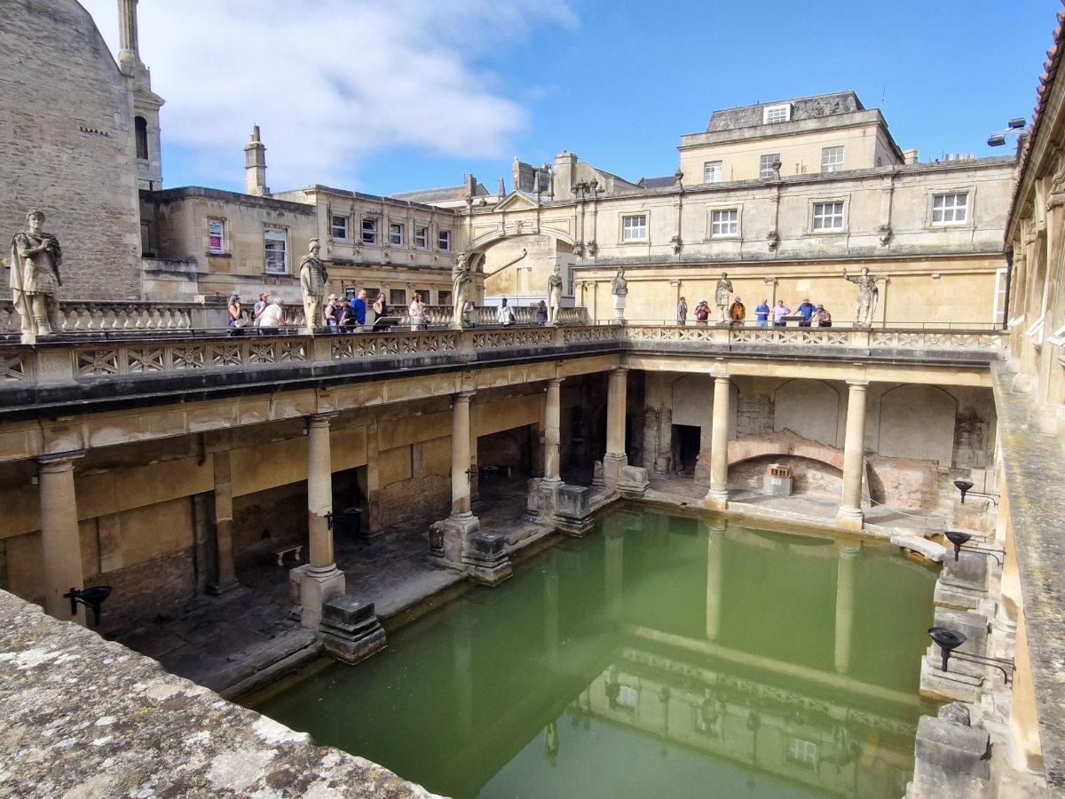 the roman baths bath