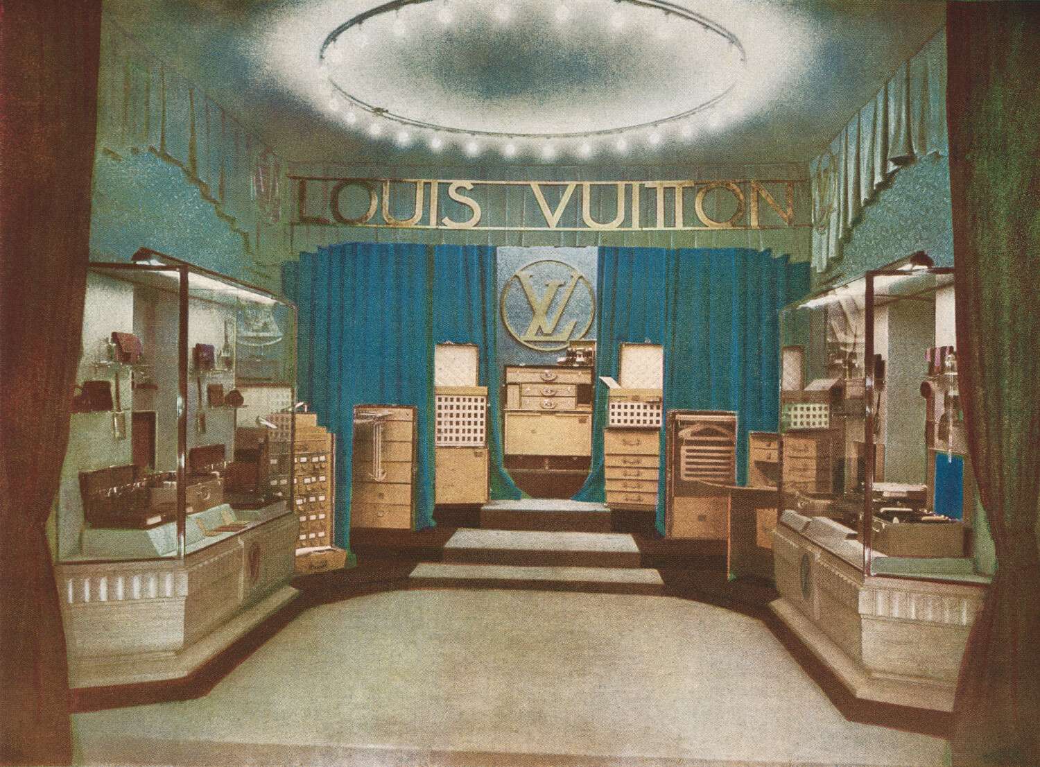 Louis Vuitton Art Deco Exhibition in Paris