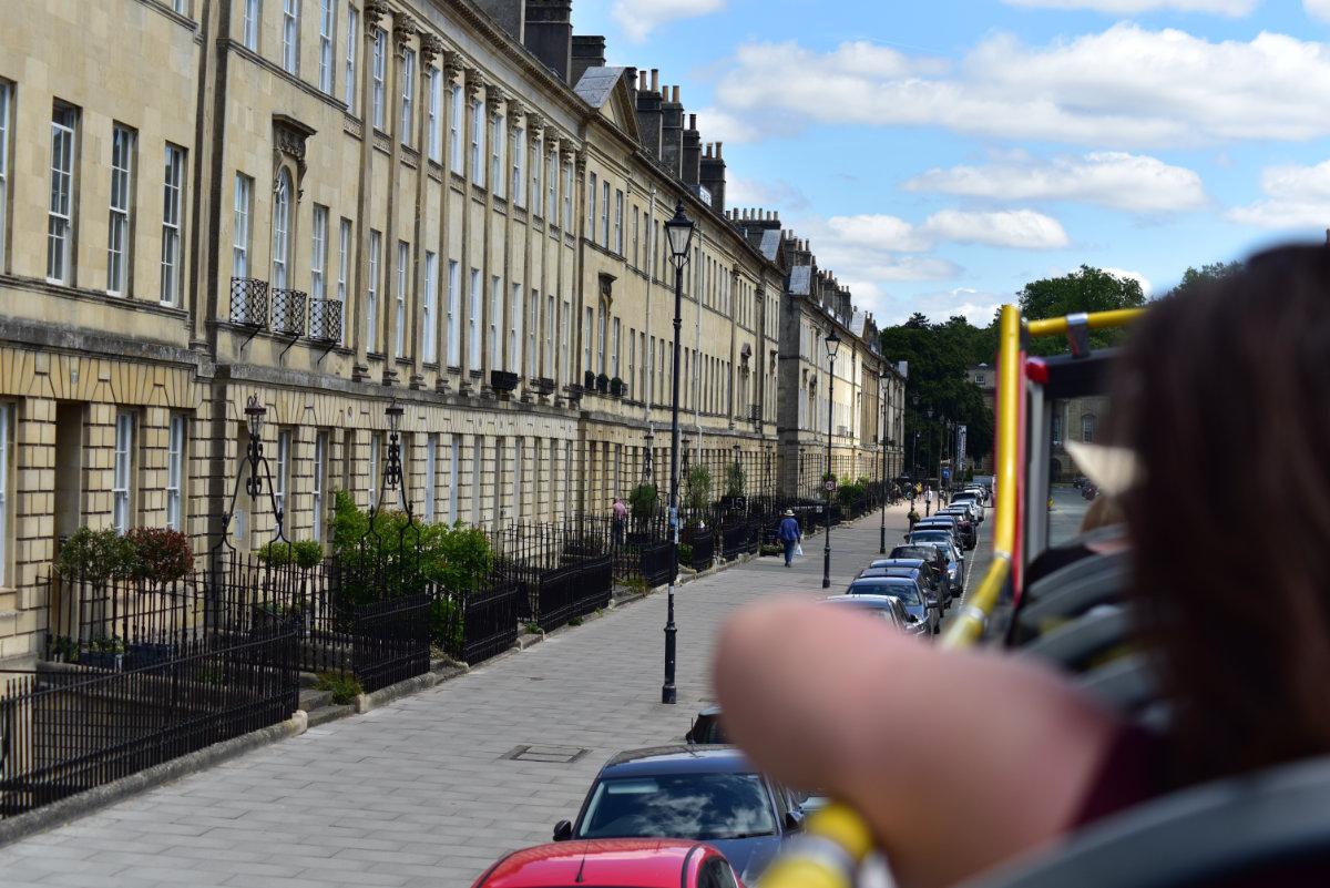 tootbus bus tour bath