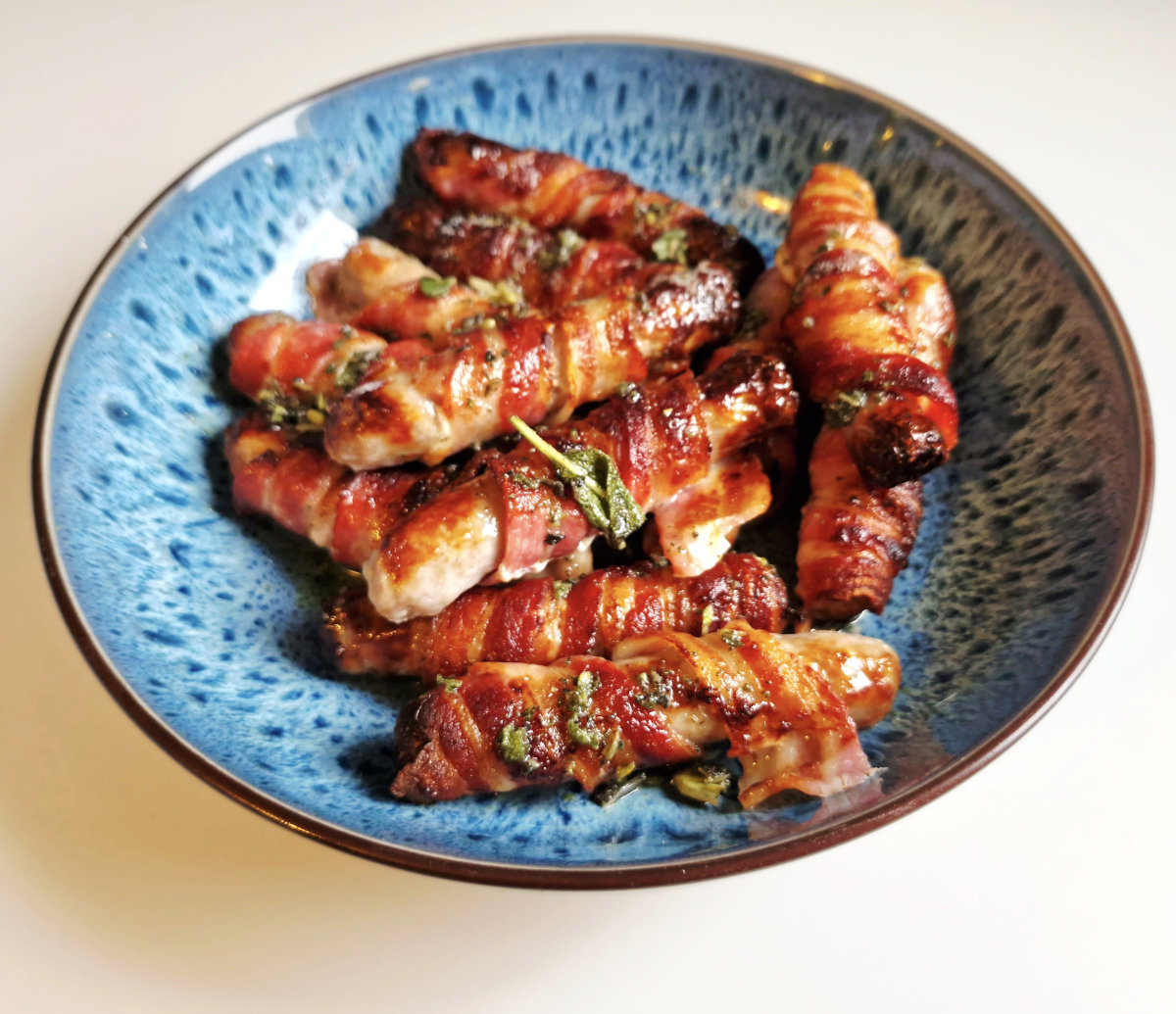 air fryer pigs in blankets with sage