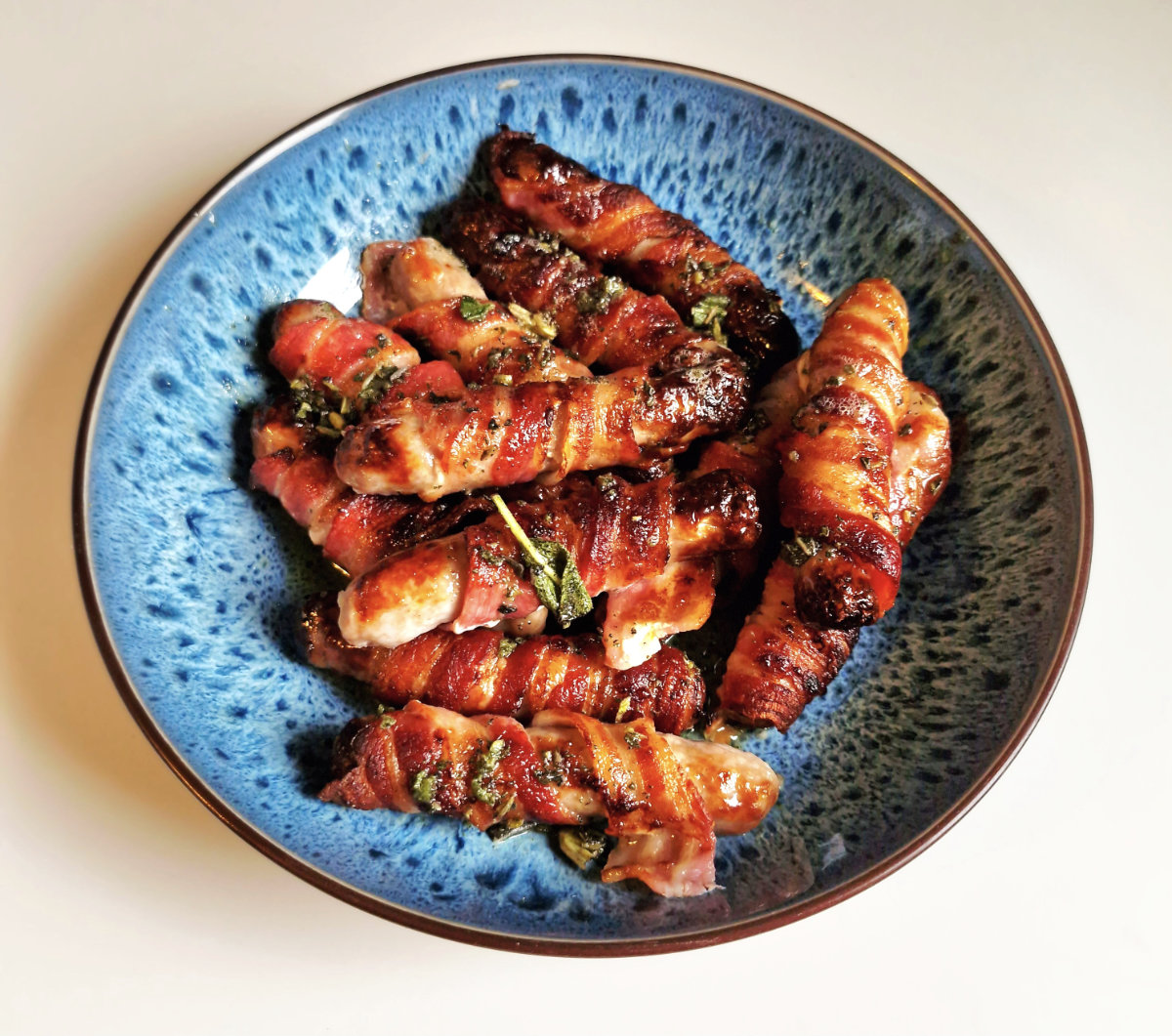 air fryer pigs in blankets with sage