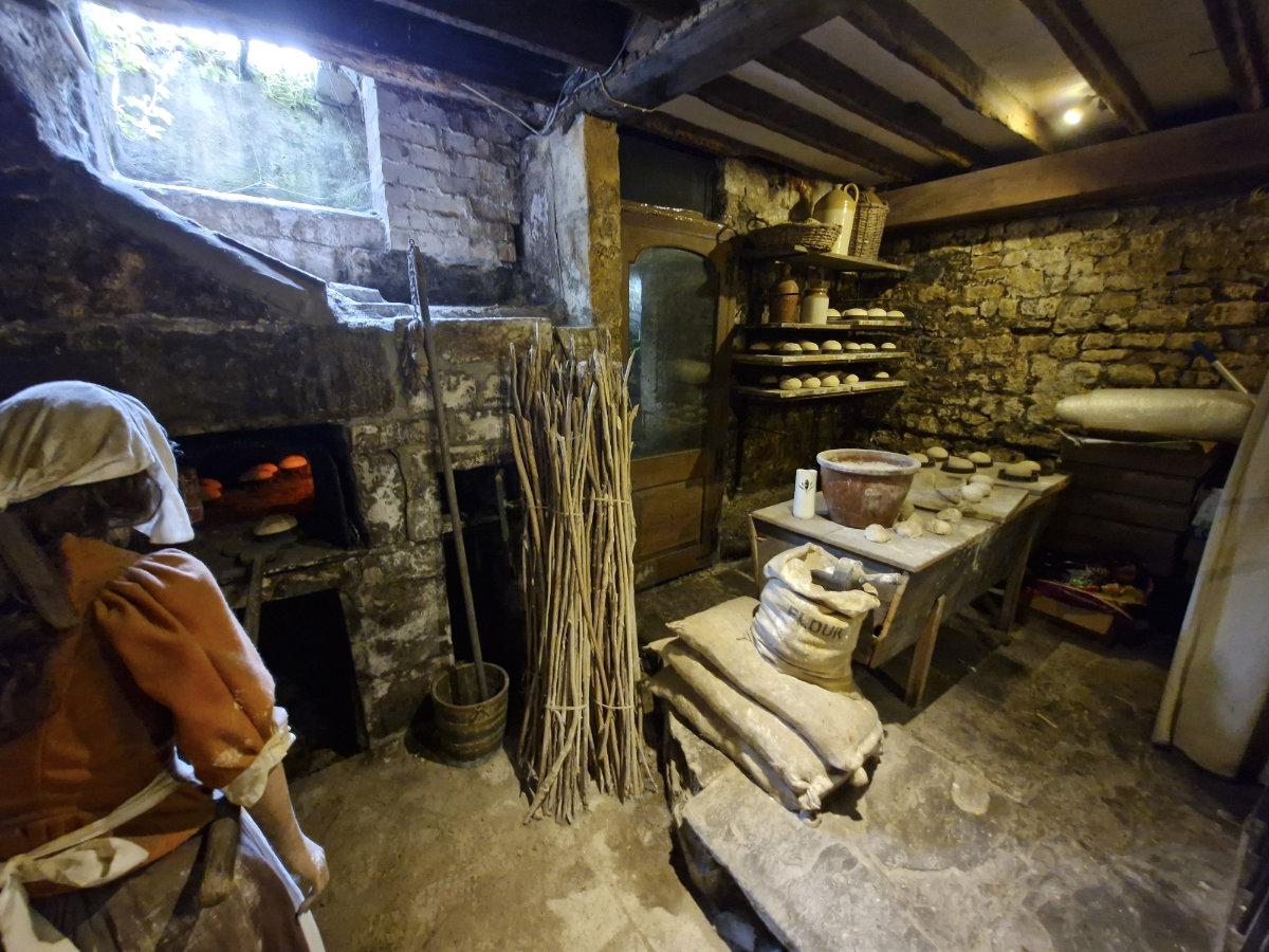 Sally Lunn's Bath Review