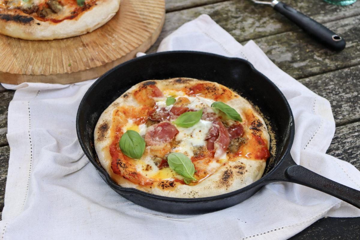 Matthews Cotswold Flour’s Frying Pan Pizza Recipe