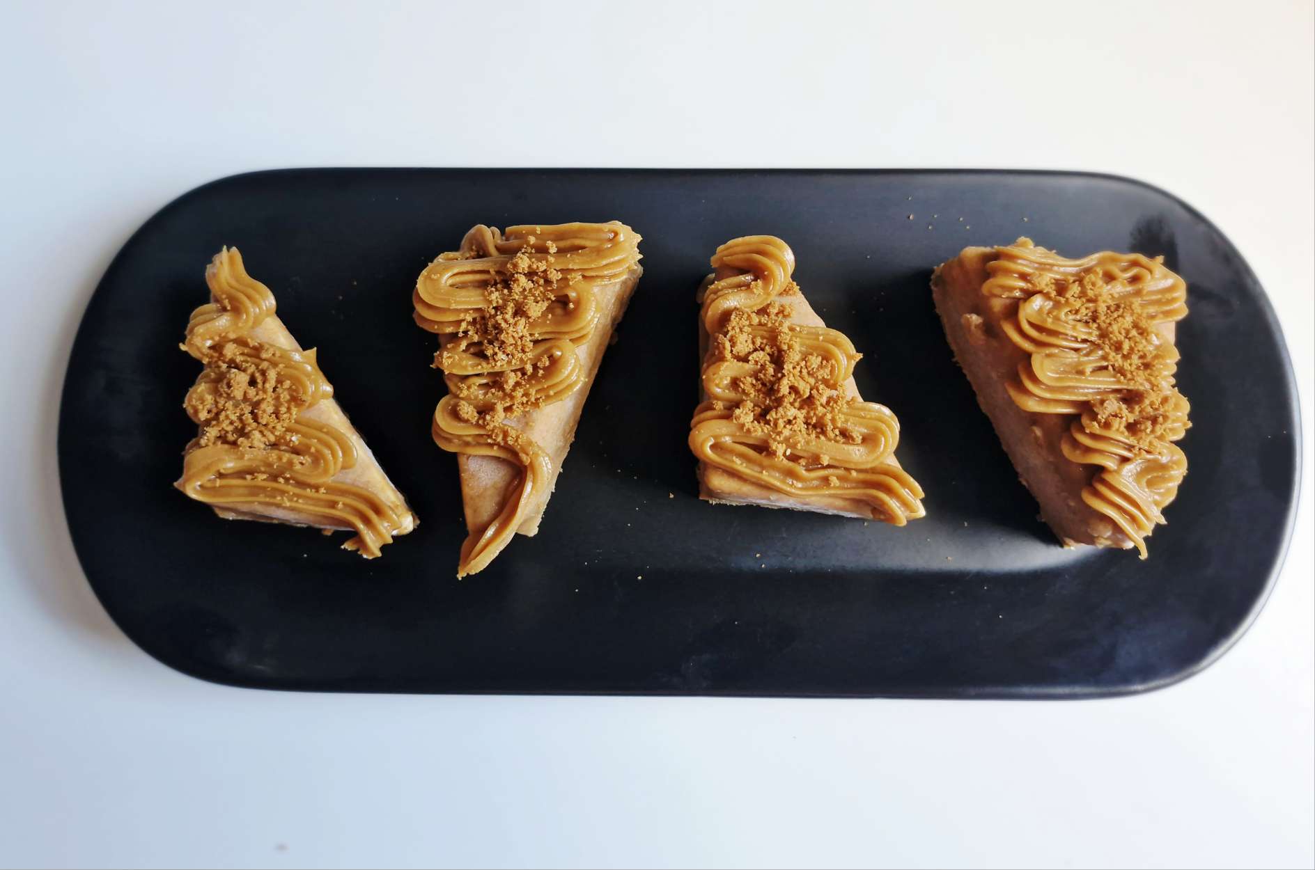 Book Review Patisserie Made Simple: The Art of Petits Gateaux by Maxine Scheckter