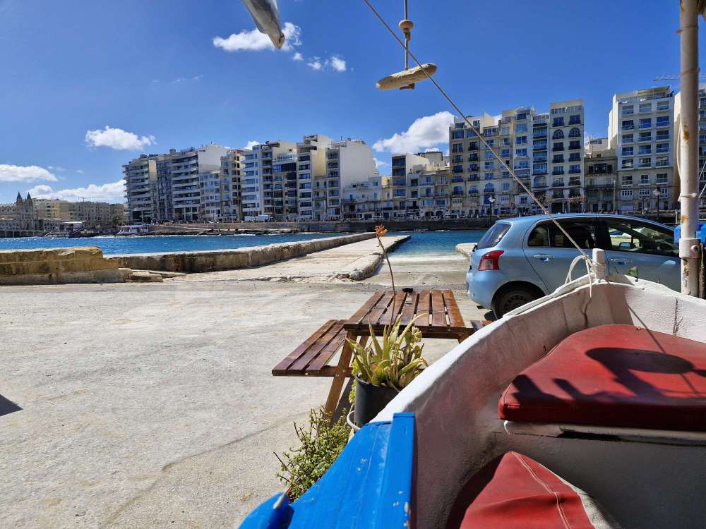 brunch in Malta happy days shack 