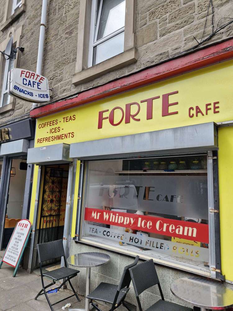 Forte Café Dundee Review: Fried Breakfast and Ice Cream Floats