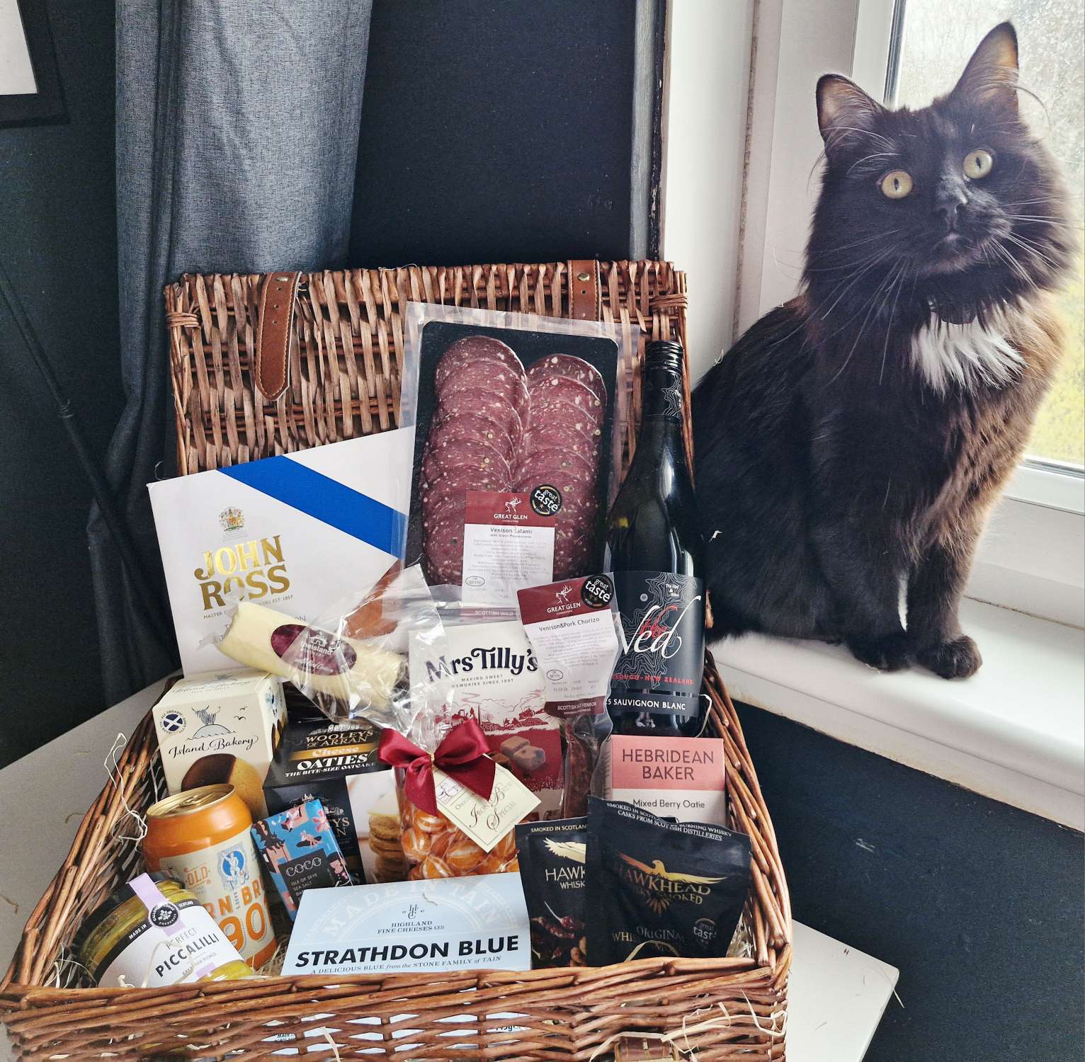 frankie and Scottish hampers