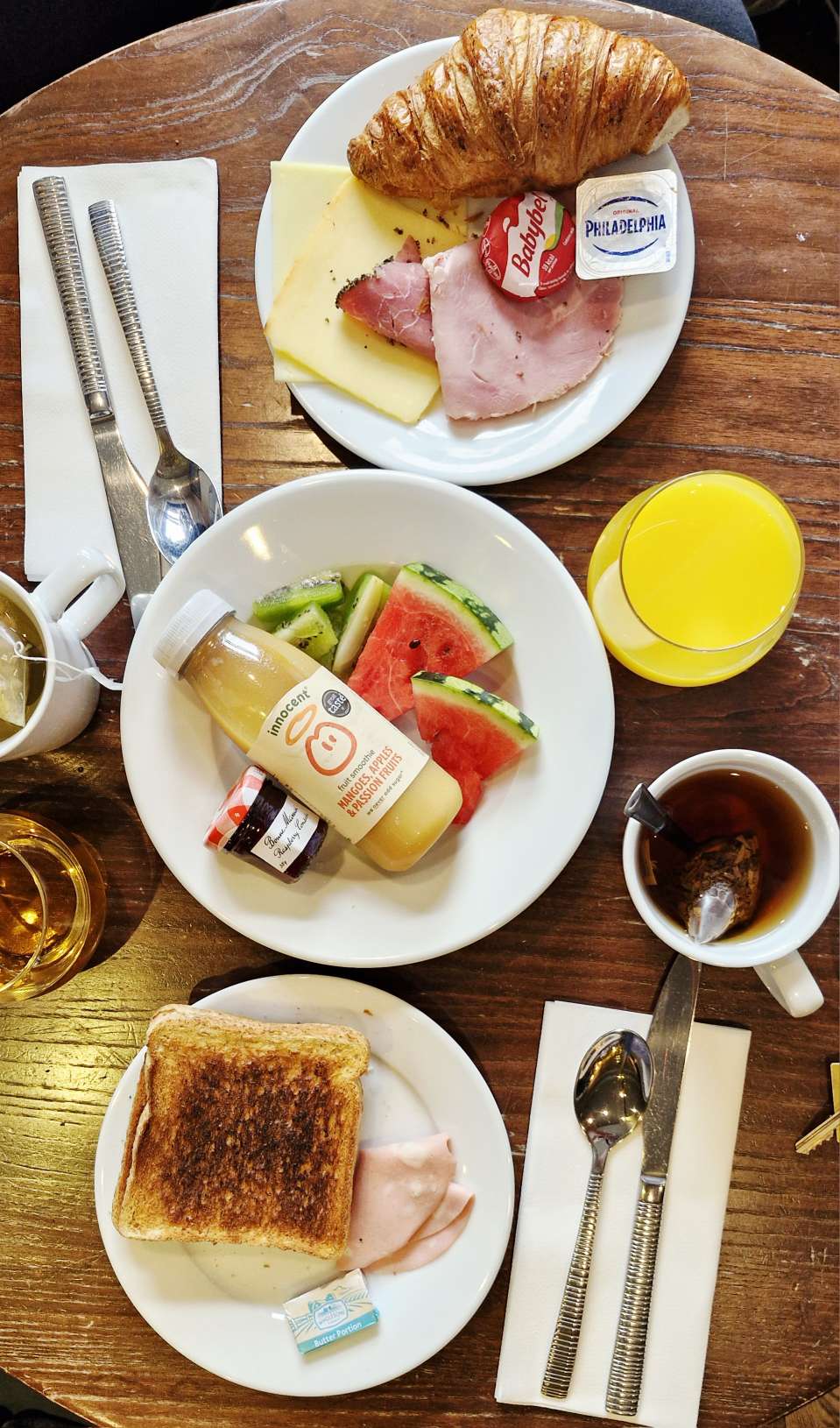 breakfast Riva Boutique Hotel Helensburgh Review – Stylish Seafront Stay Near Loch Lomond