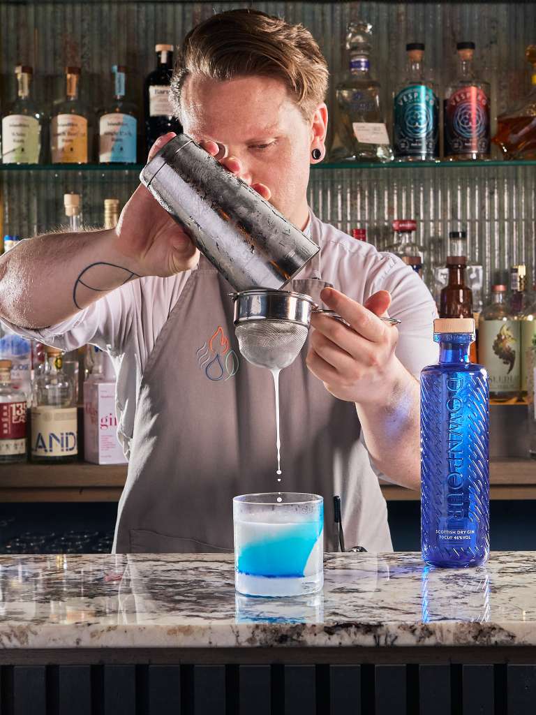 Elements Launches Summer 4/4/4 Dining Experience with Downpour Gin in Bearsden