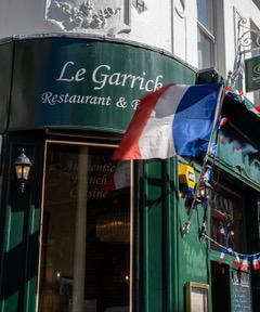 Le Garrick Covent Garden Celebrates 40 Years with 1986 Prices