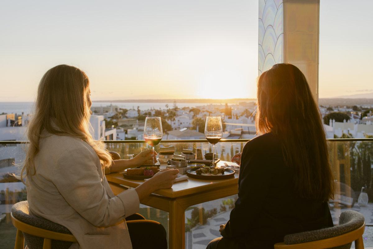 VINO at W Algarve Launches Sommelier’s Table Wine Dinner Series