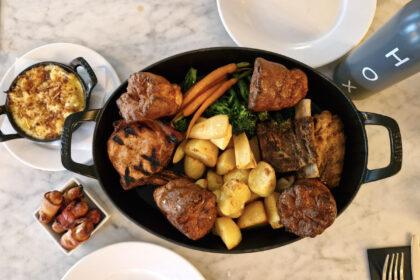 hoxton edinburgh sunday roast from above with sides