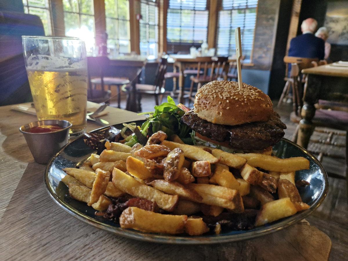 old bridge inn aviemore burger lunch