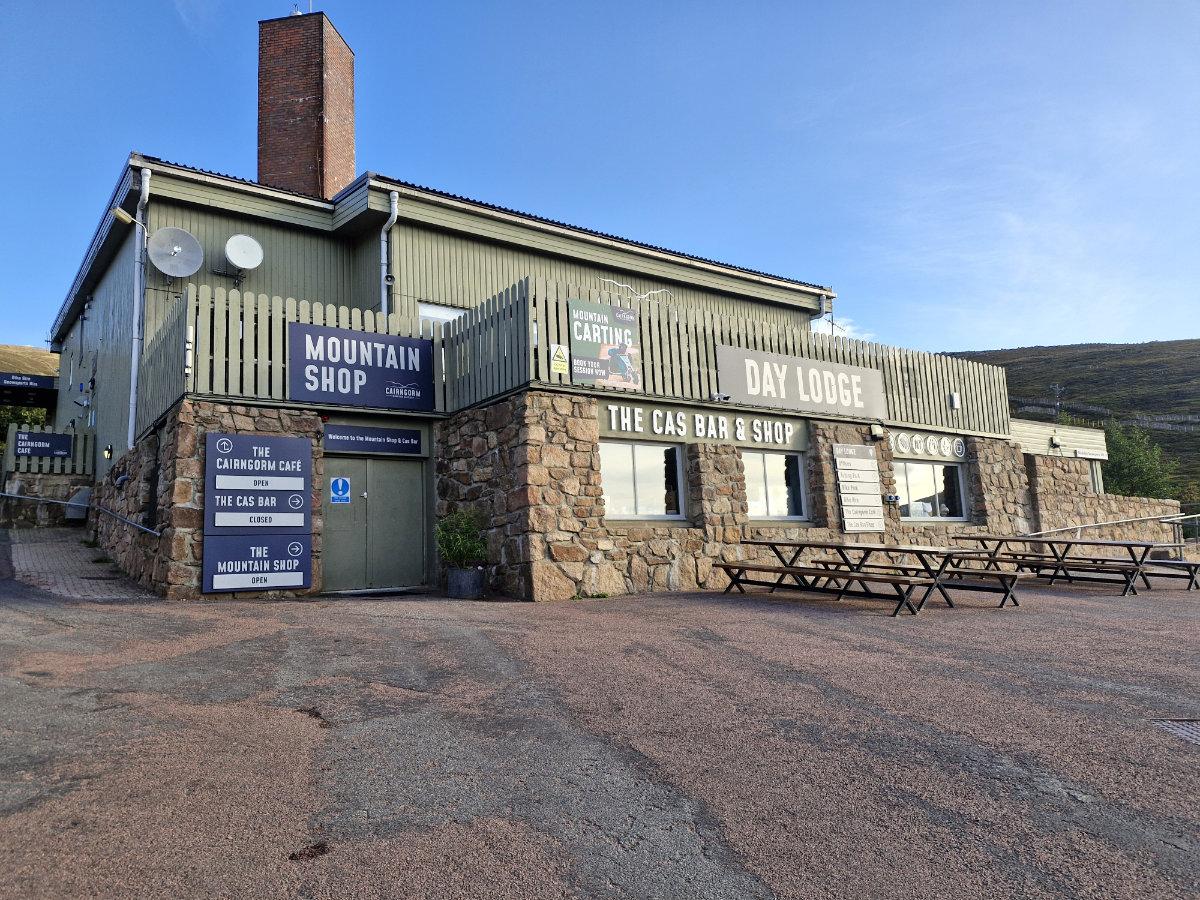 the cas bar and shop cairngorms