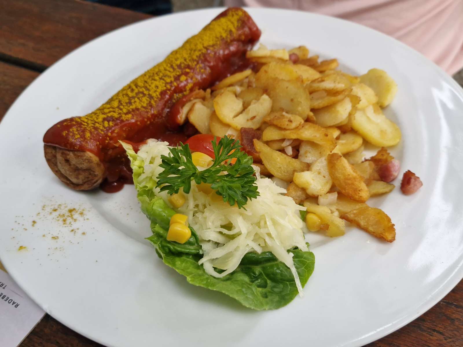 currywurst at metzer eck bar berlin