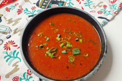 Easy Roasted Red Pepper and Tomato Soup