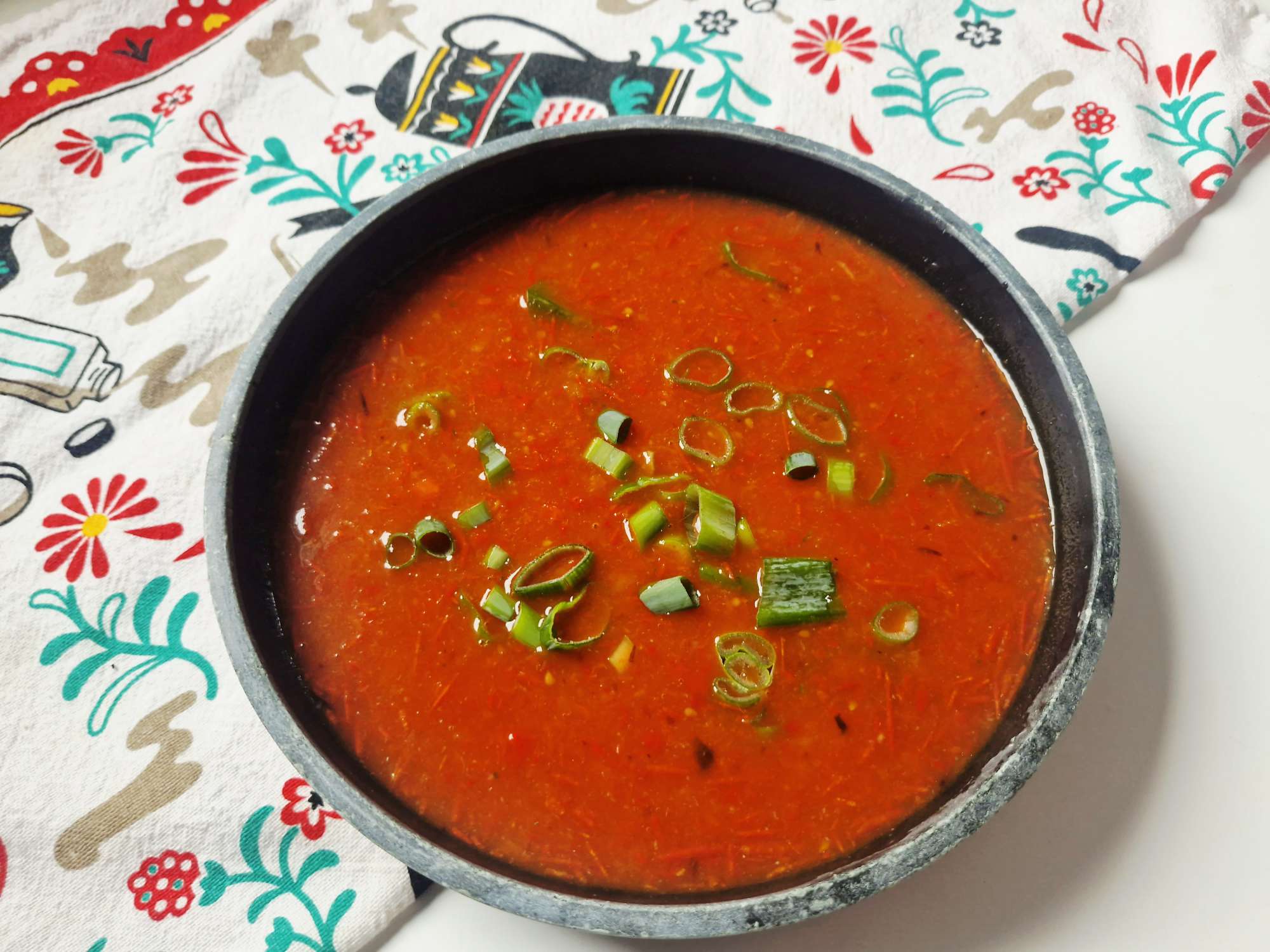 Easy Roasted Red Pepper and Tomato Soup