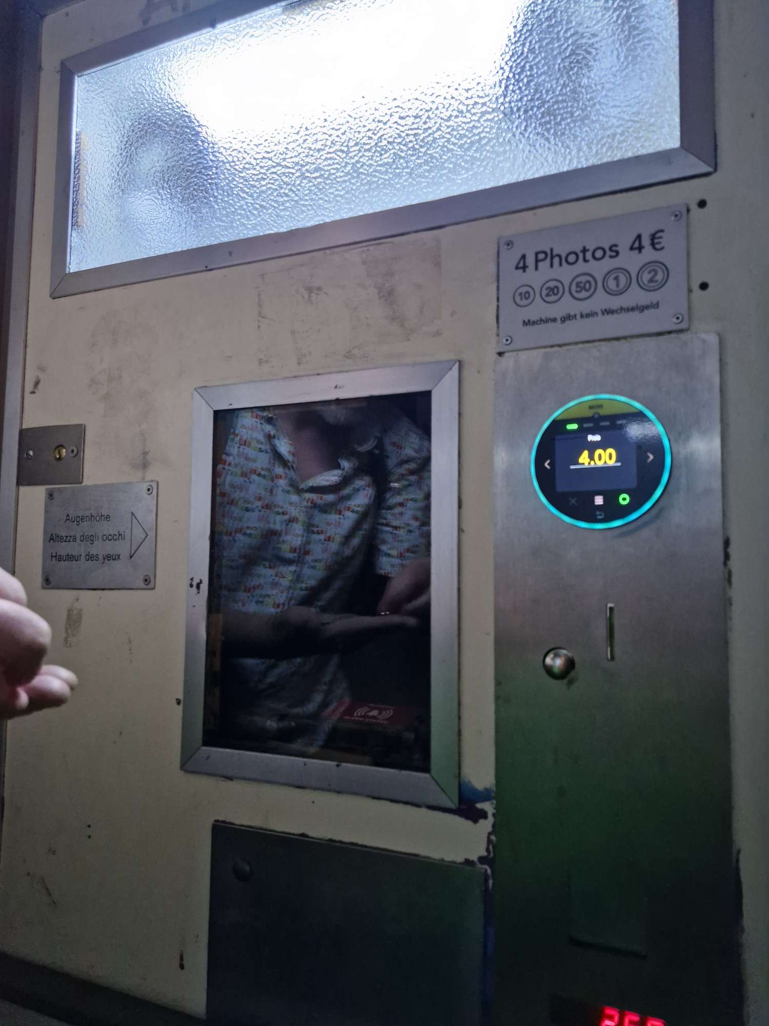 Berlin Photoautomat Machines: Locations, Prices and Tips