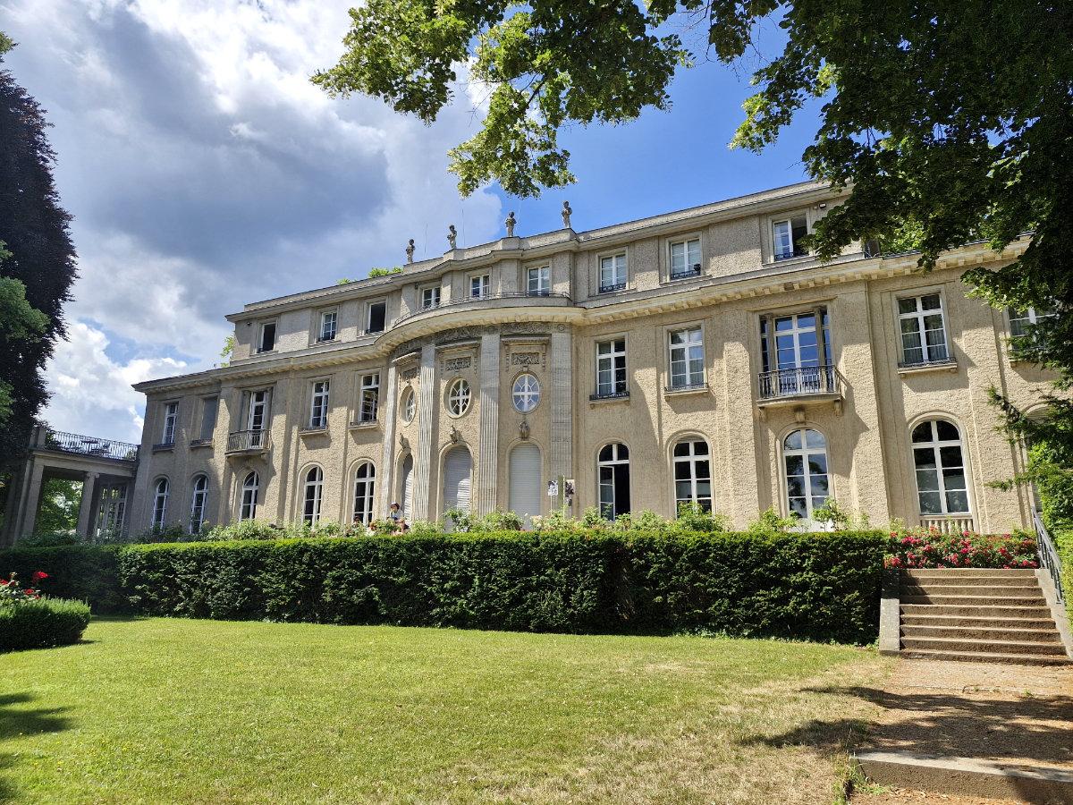 rear of the wansee villa