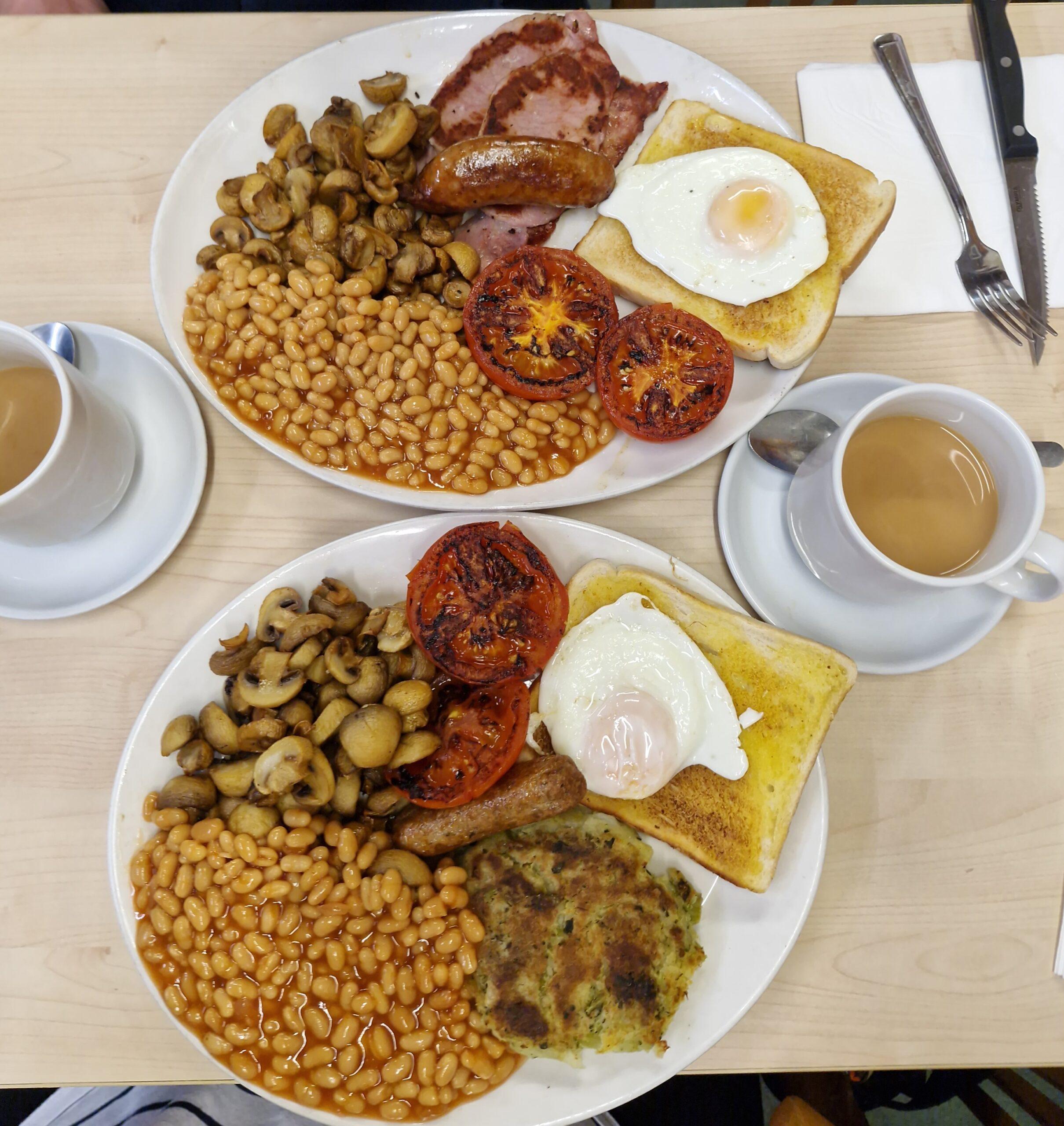 Full English breakfast at E Pellicci in Bethnal Green